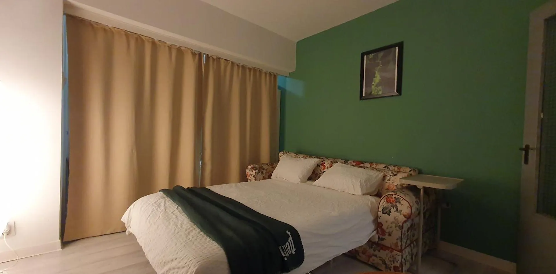 Come And Sleep Studio Old City Bukarest Rumänien